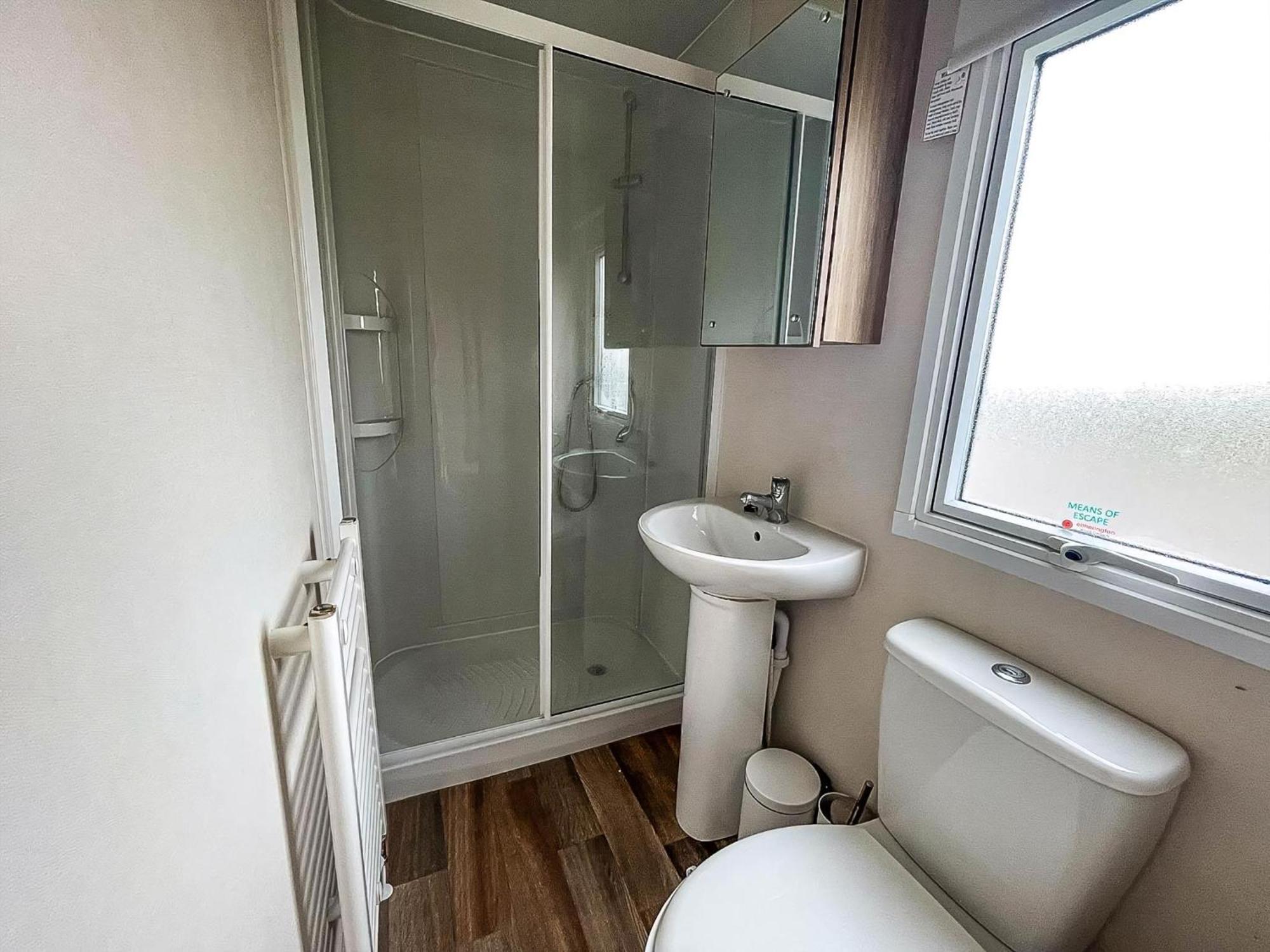 Superb 6 Berth Caravan At St Osyth Beach, Near Clacton-On-Sea Ref 28008Mc Kültér fotó